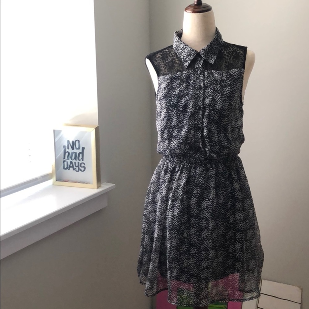 Lucca Couture Collared Sleeveless Dress w Lace